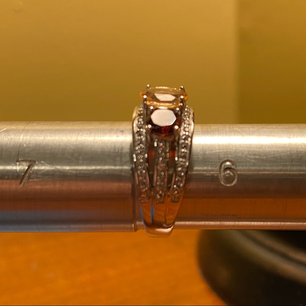 NWOT GARNET AND TOPAZ STERLING RING - Picture 5 of 10